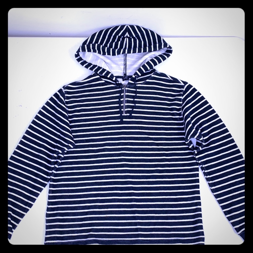 💥TOPS SALE💥 NWOT GAP NAVY BLUE AND WITE STRIPE HOODIE